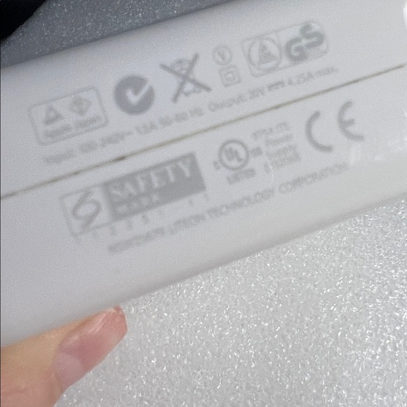 Computer charger - Picture 3 of 4